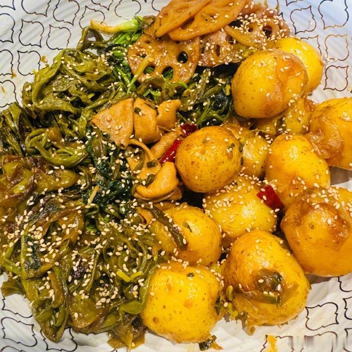 井柏然做的东北烀咸菜其实是减脂餐吧井柏然脸上的雀斑还没消掉 想不到井宝还会做东北