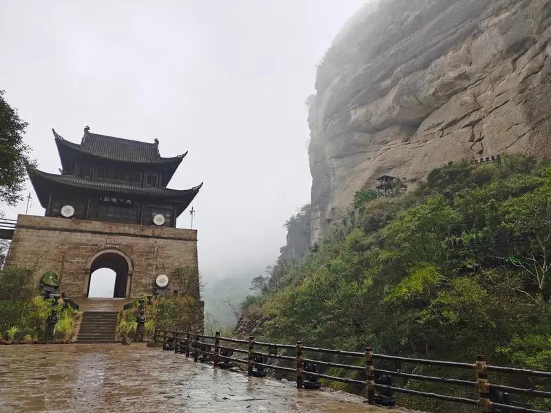 剑门关景区对身份证23开头的游客永久免费，这事儿太暖心了！2008年“5·12”