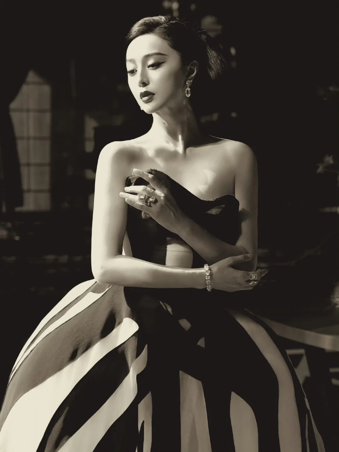 纯路人丨这位复古名伶是谁啊