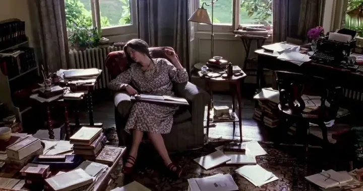 再不努力，饭碗要被小红书抢走了