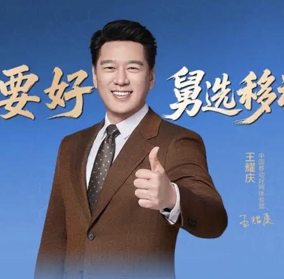 《那部诺基亚，藏着我整个青春》
整理老屋抽屉时，一部褪色的诺基亚3310静静躺在