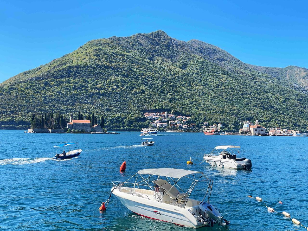 佩拉斯特🏖️
拥有湖心双岛
科托尔海湾最漂亮的小镇之一