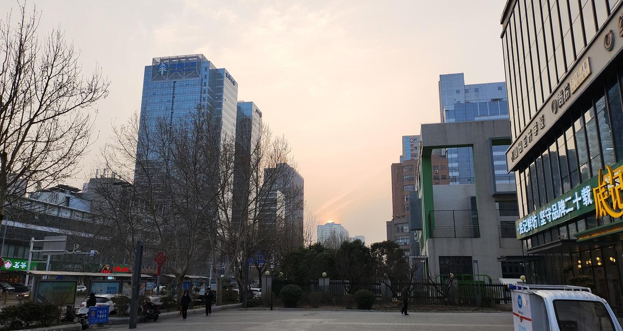 女性群体的钱真的是特别的好赚，特别是已婚已育女性！

讲真的，没对象没结婚之前对