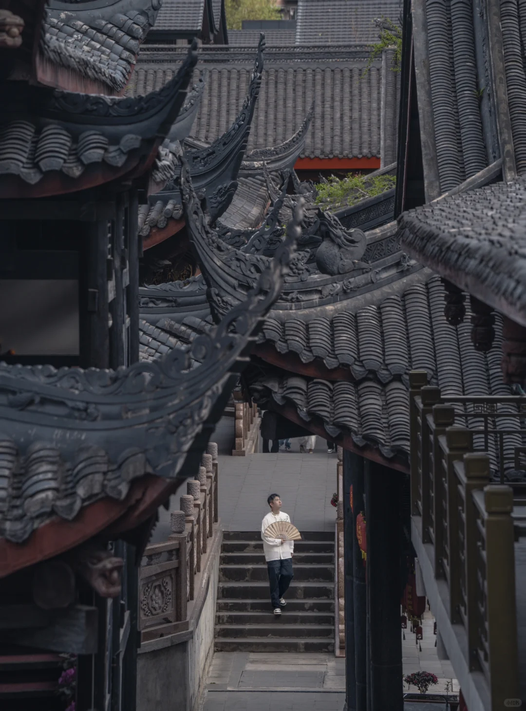人生建议：逛完这座千年古刹再离开成都