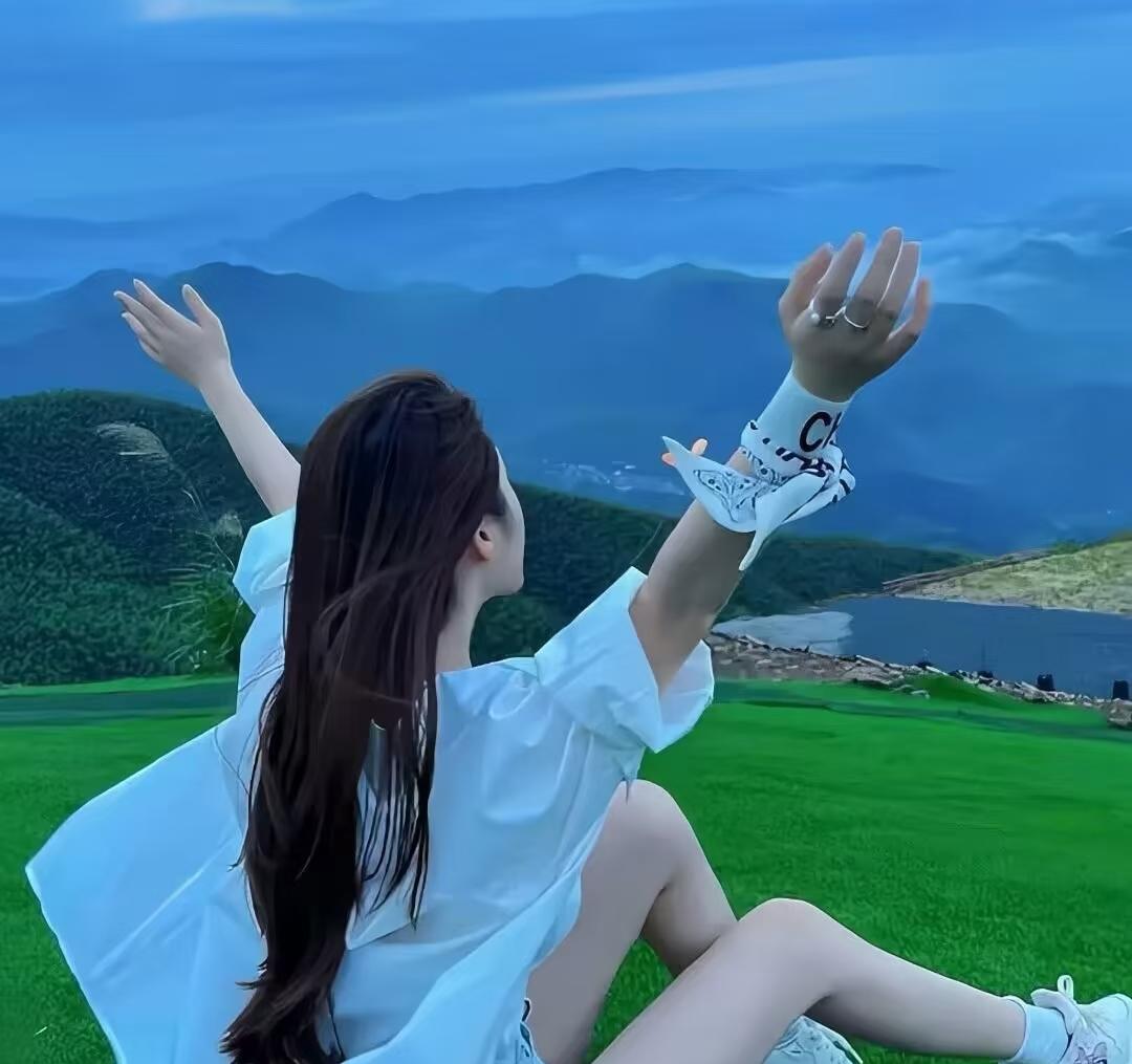 春天过敏太难受？记住3招，安稳过完春天
春天花粉、灰尘多，过敏的人特别难受：
打