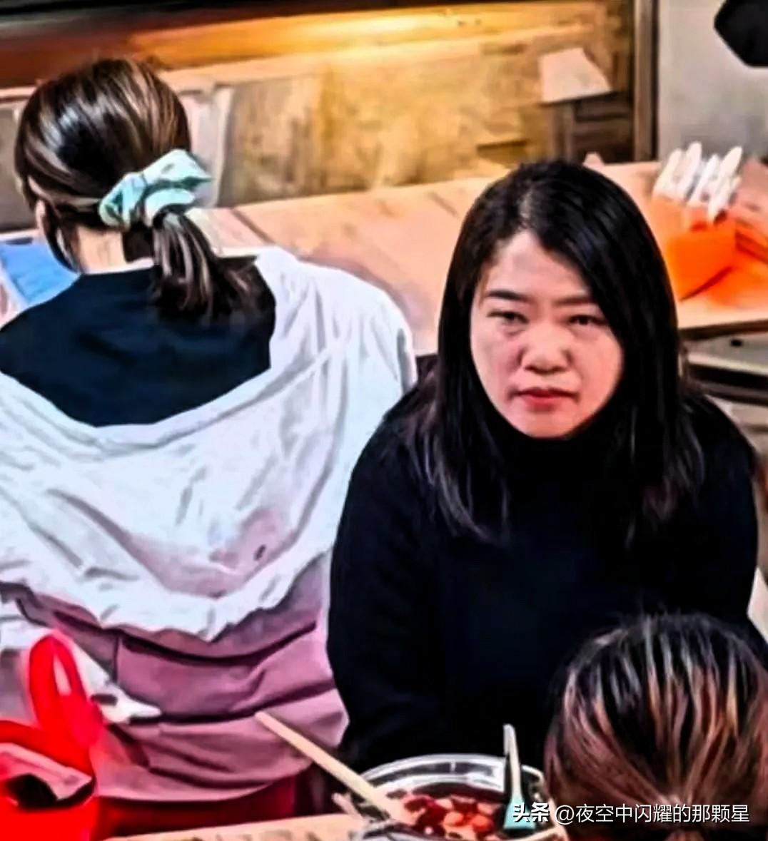 现在全网最难受的人…

现在全网最难受的是泼螺蛳粉汤女人的家人，网络这么发达，视