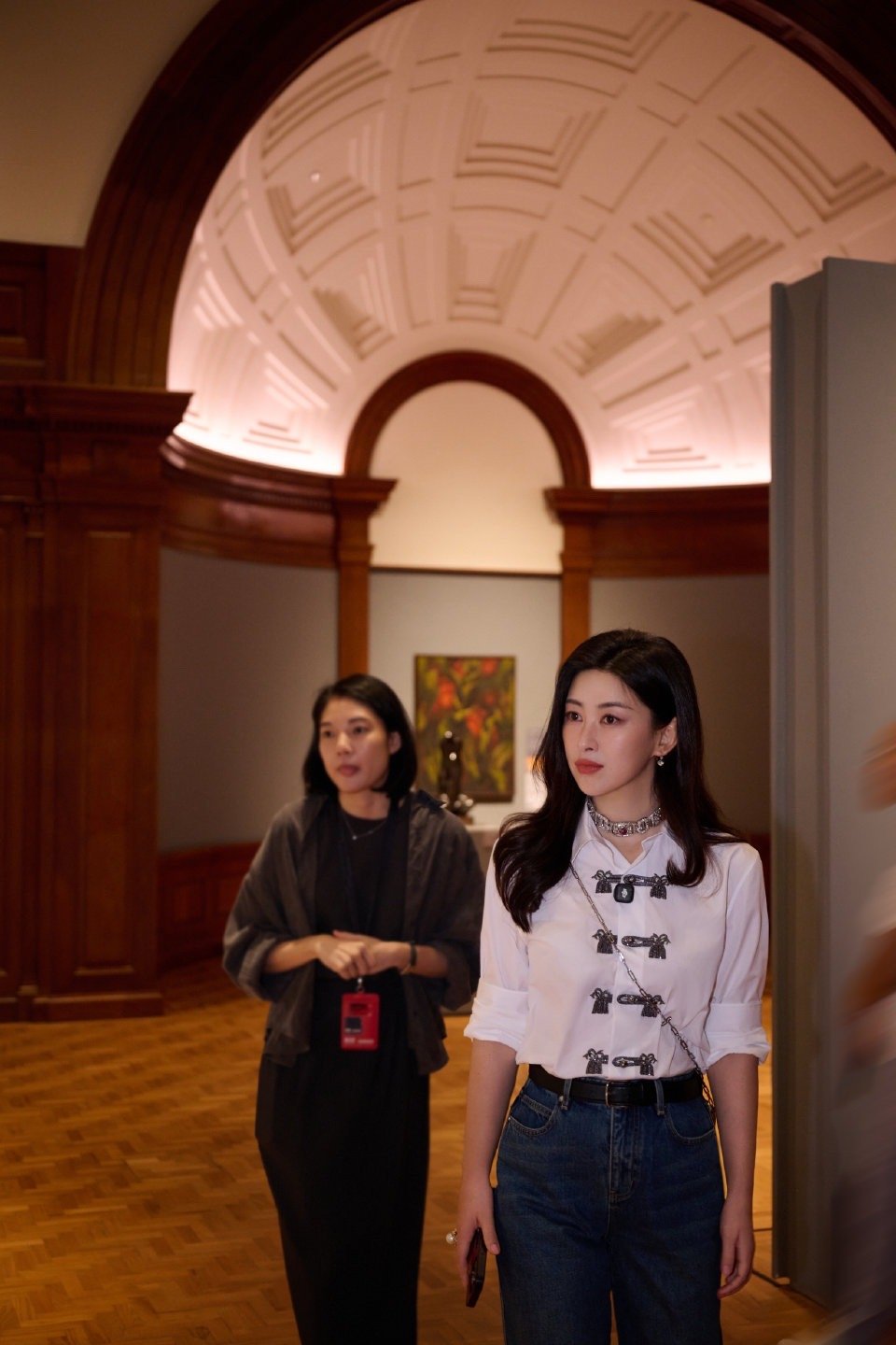 朱珠首位北京艺术季大使跨界深耕艺术领域底蕴十足，首位重磅大使入局，赋能城市全民艺