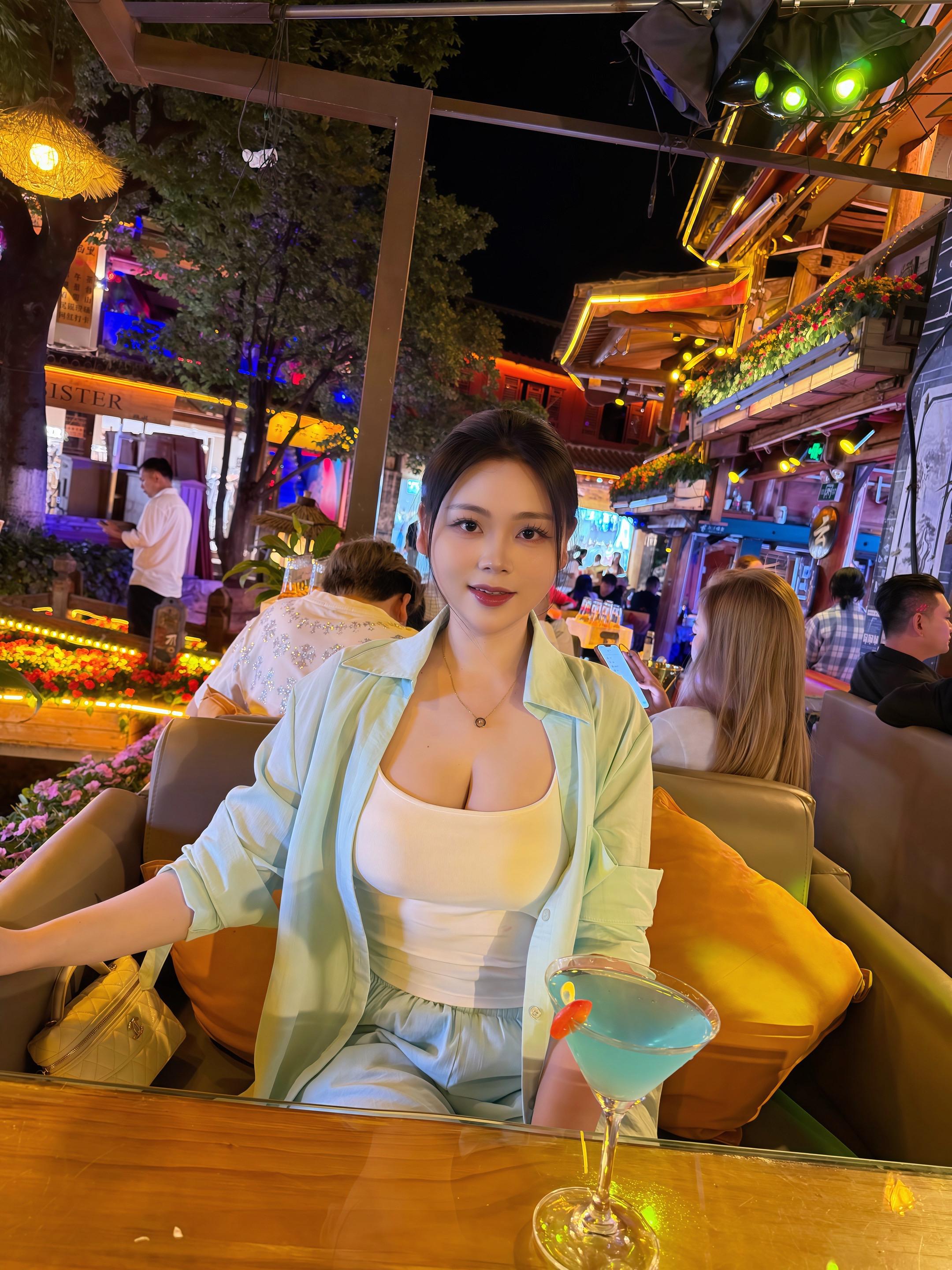 你过去是什么样子不重要 重要的是你现在是什么样子  所以请大大方方往前走～