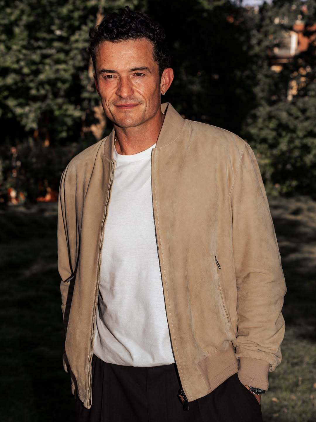开花奥兰多·布鲁姆Orlando Bloom 亮相米兰男装周TOD’S 2027