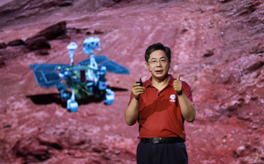 【原来科学家眼里不只有实验数据，还有诗和远方~[你好]】中国第一辆火星车圆满完成