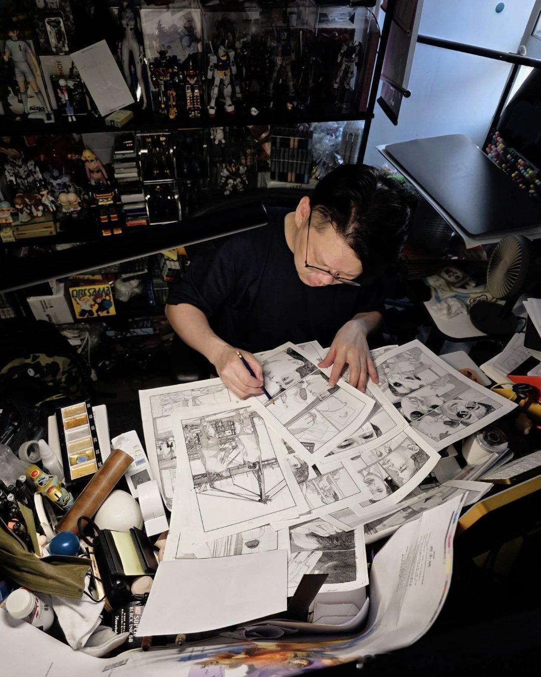 香港書展，地上製作攤位 1A-D07，一定要大大支持!张国荣香港书展港漫