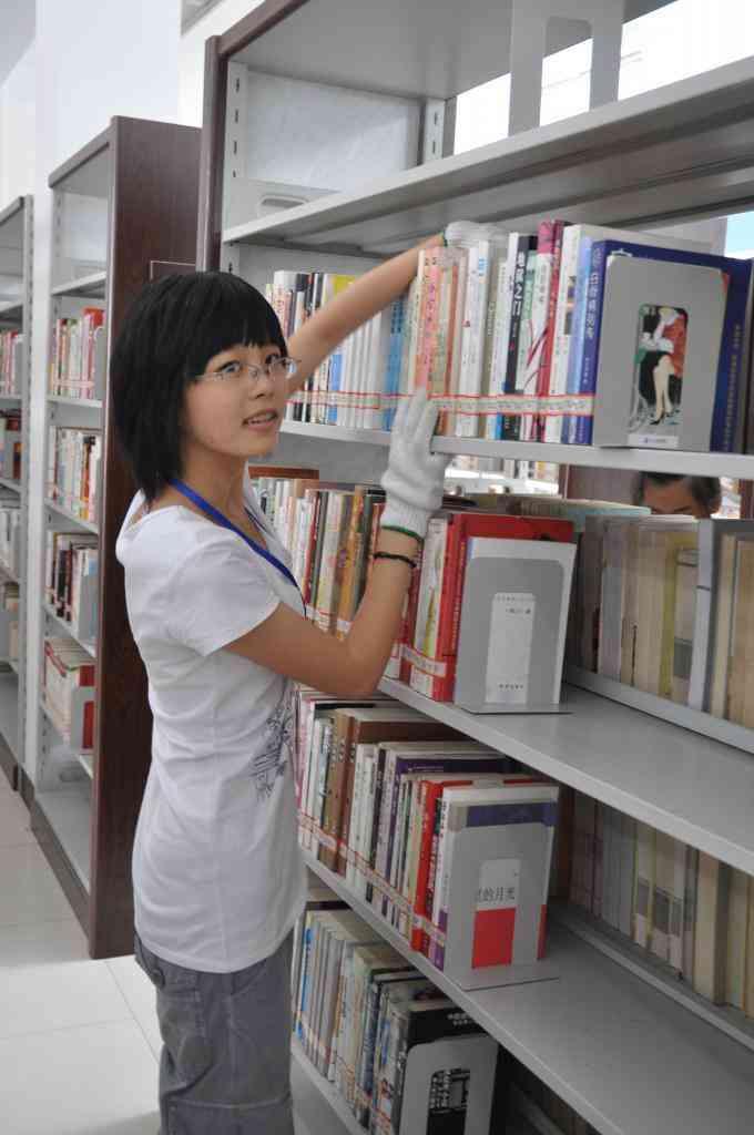 刷招聘信息刷到一个岗位，标题写着985大学图书管理员，看到待遇才知道什么是接地气