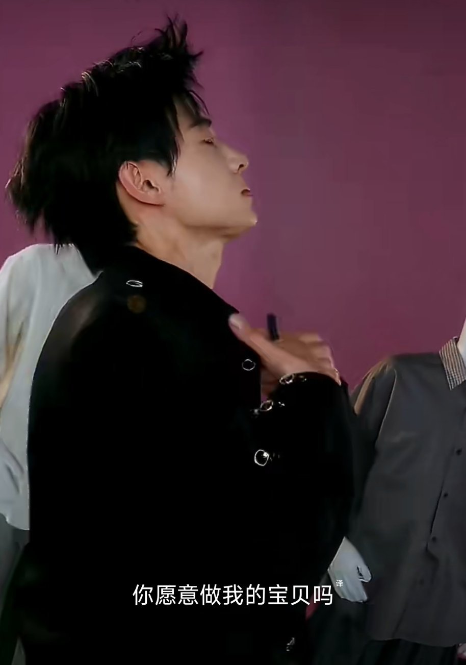 马小宇镜头签他这个气质是短剧演员，里面非常好的了吧，真的挺帅的，每一帧都是无法抵