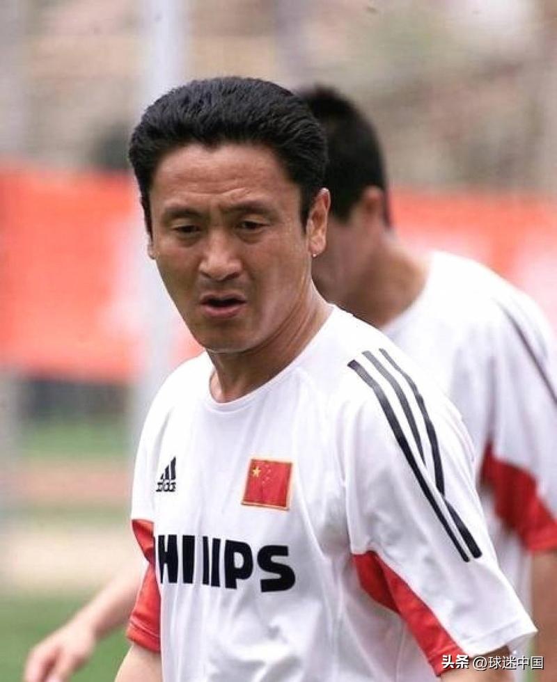 2002年世界杯后，马明宇随四川大河队在乐山体育场训练。当时国脚热度极高，尤其是