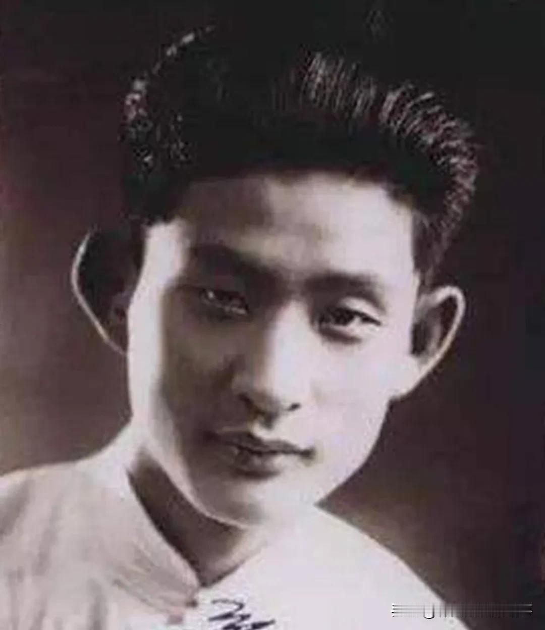 1937年，南开大学的校长张伯苓，意外地同时收到了两封书信，一封是出自他亲爱的儿
