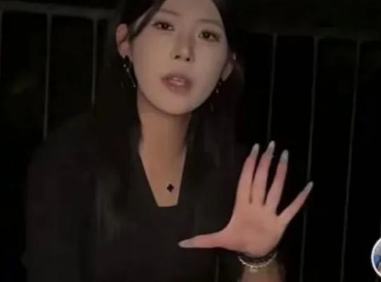 “灵异类网红”姜小柔去世！8月9日，网红圈传出消息，长期拍摄灵异挑战内容的姜小柔