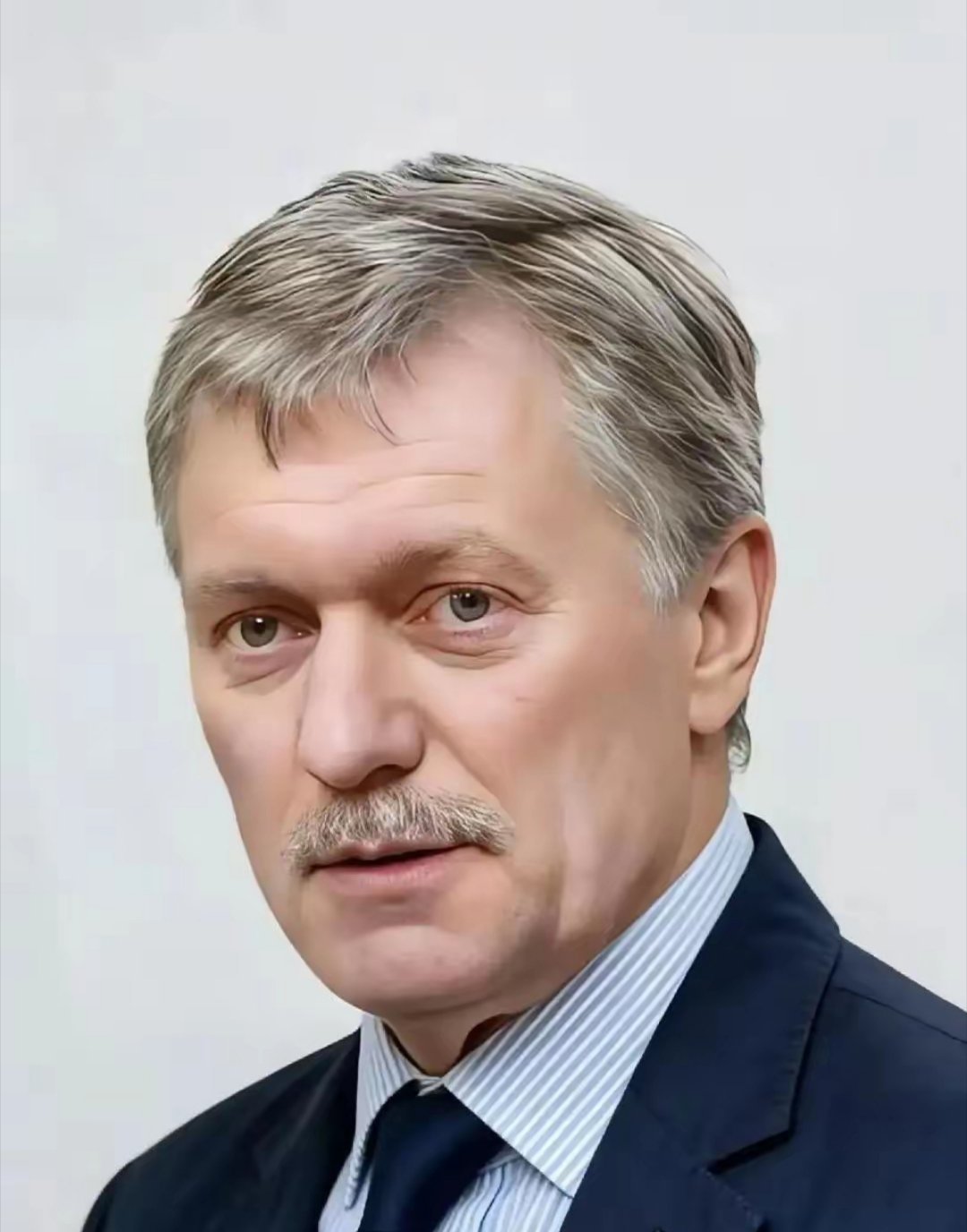 英国导弹炸进俄罗斯腹地，佩斯科夫当场撕毁阿布扎比停火议程！英国递了三年刀，这次终