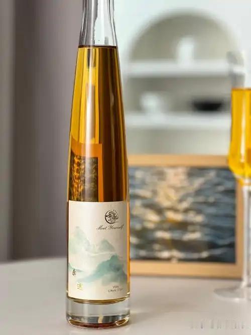 这款国产冰酒拿了布鲁塞尔国际大赛金奖，品质不输进口。

很多人一提冰酒就只认德国