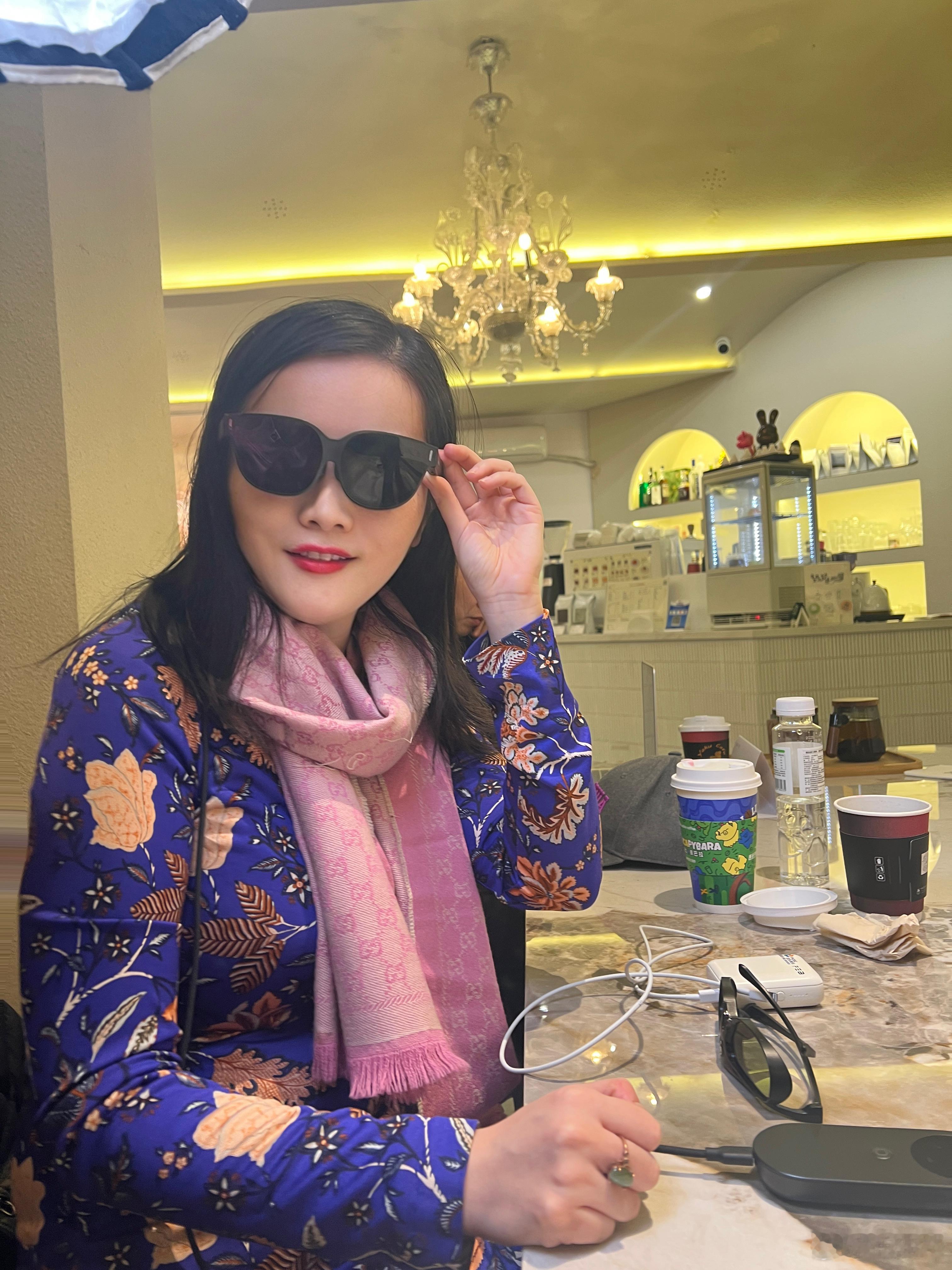 猜猜这是什么产品？空间魔盒投影可穿戴