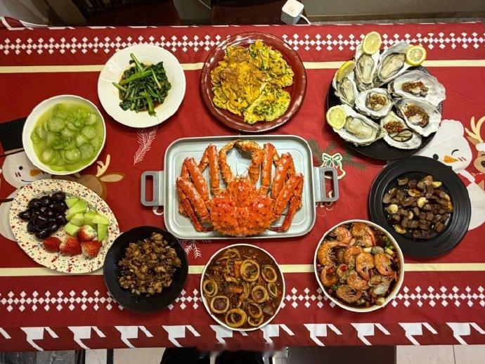 海鲜大餐！这要多吃一点的哟竞浪大会 2025pel