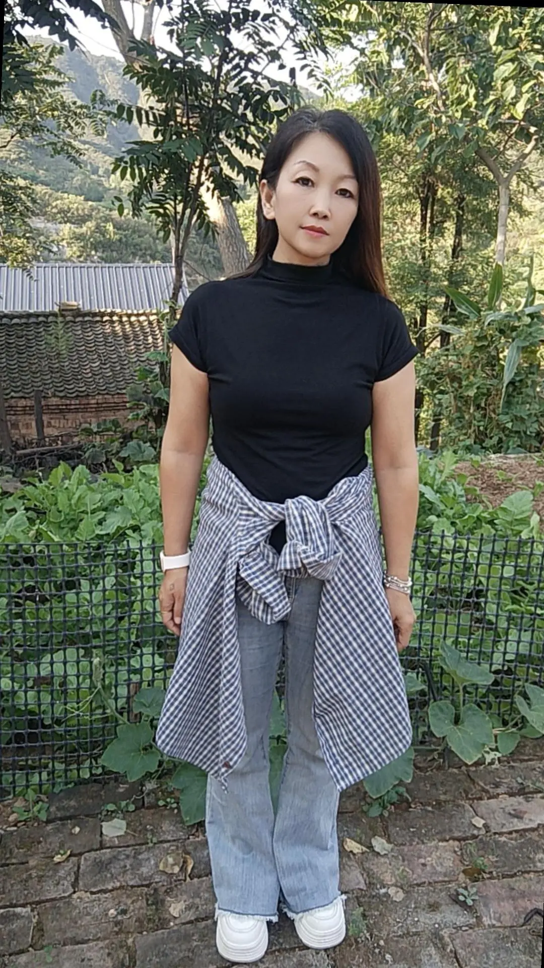 人生如戏，戏如人生，一路走来，再也不是原来的样子，岁月带走了纯真，时光...