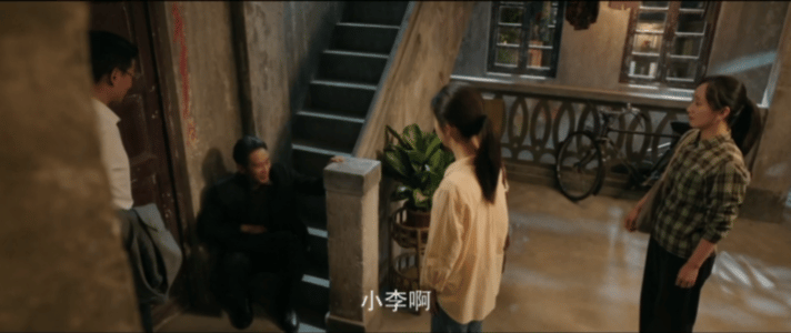 谭松韵长文回应王劲松谭松韵以方婉之视角写下长文。我的山与海剧中克制又厚重的父女情