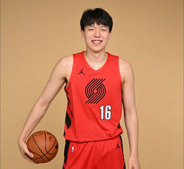 杨瀚森：从淄博少年到NBA追梦者，一条被精密规划的天才之路