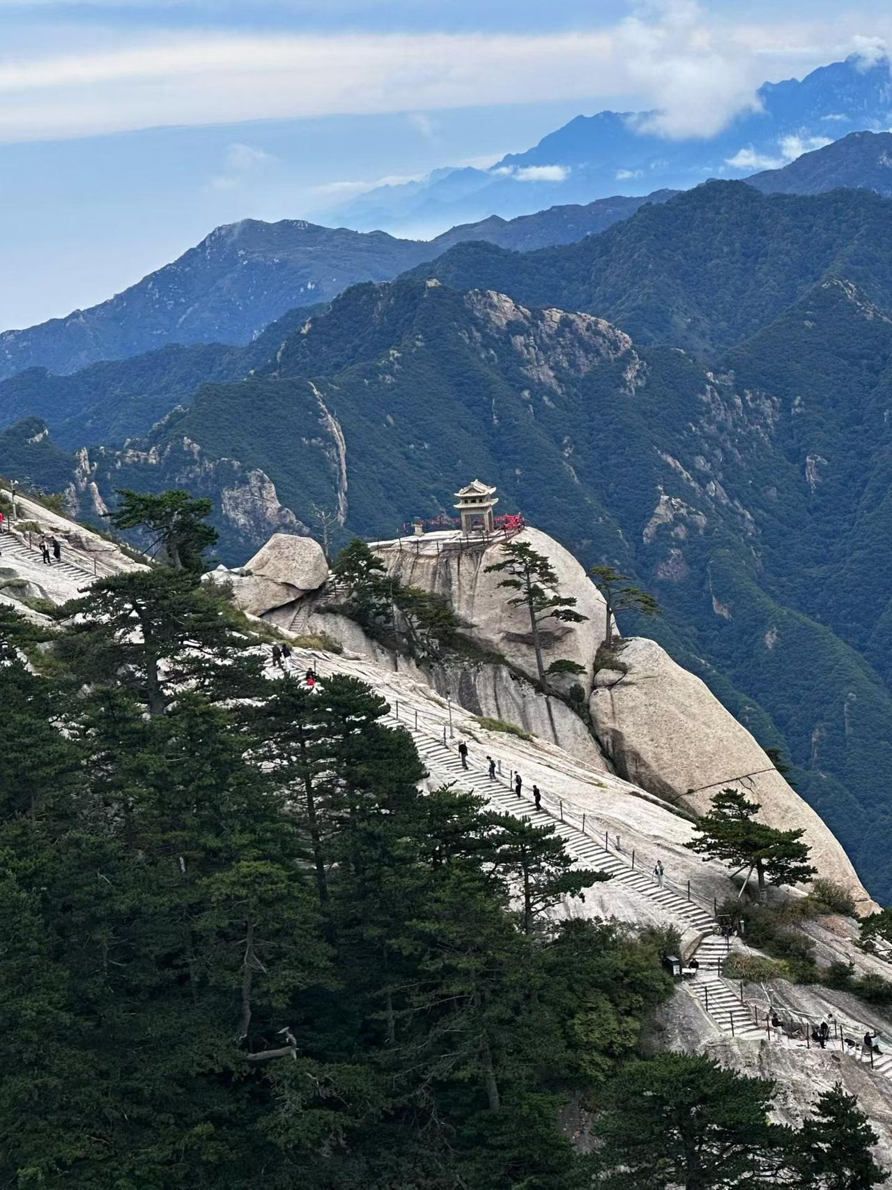 一览众山小
秋日景色随手拍