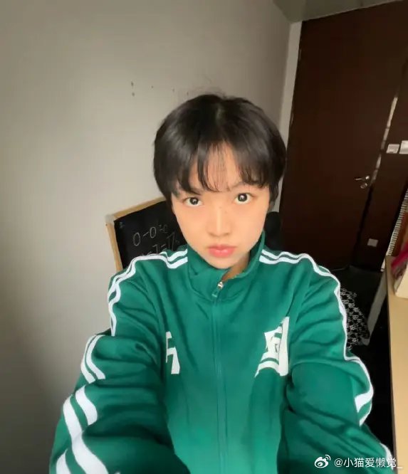 谁教拉宏这么毕业的 细节里全是小巧思！拉宏的毕业vlog不仅搞笑，还特别有个人特
