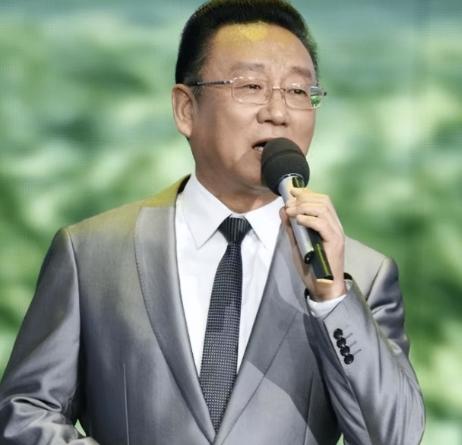 “我是蒋大为的情人，他欠我90万不还，有欠条为证。”2004年一女子自称是蒋大为