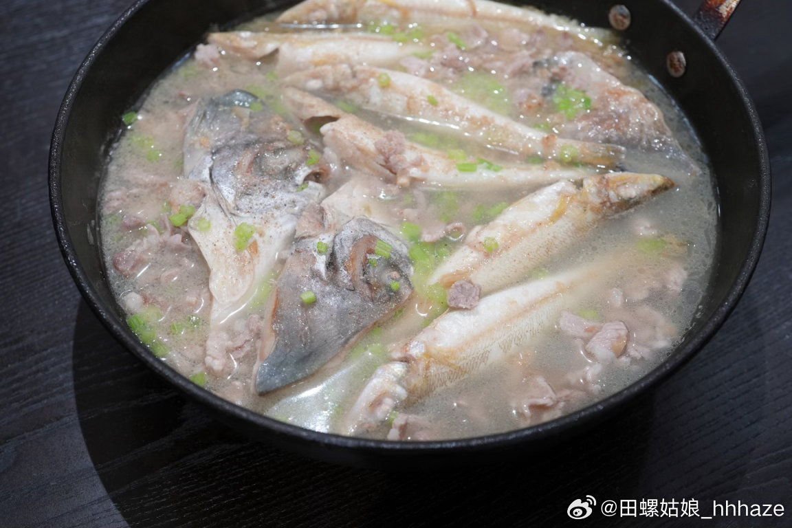 老黄瓜排骨汤猪肉煮的鱼汤蒸红豆角～ ​​​