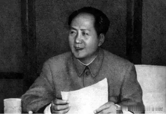 “梁王坠马寻常事”：毛主席一句话，点透了多少天才的“死穴”
 
毛主席有首诗叫《