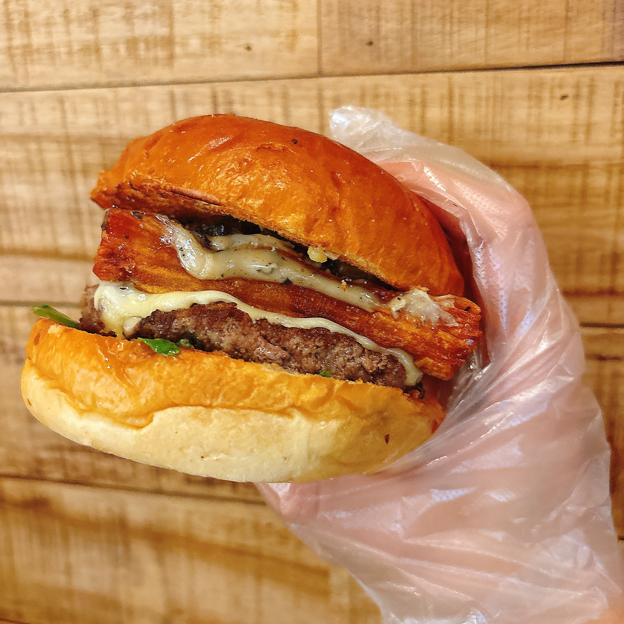 汉堡节吃了一天的🍔近期都不想吃了 