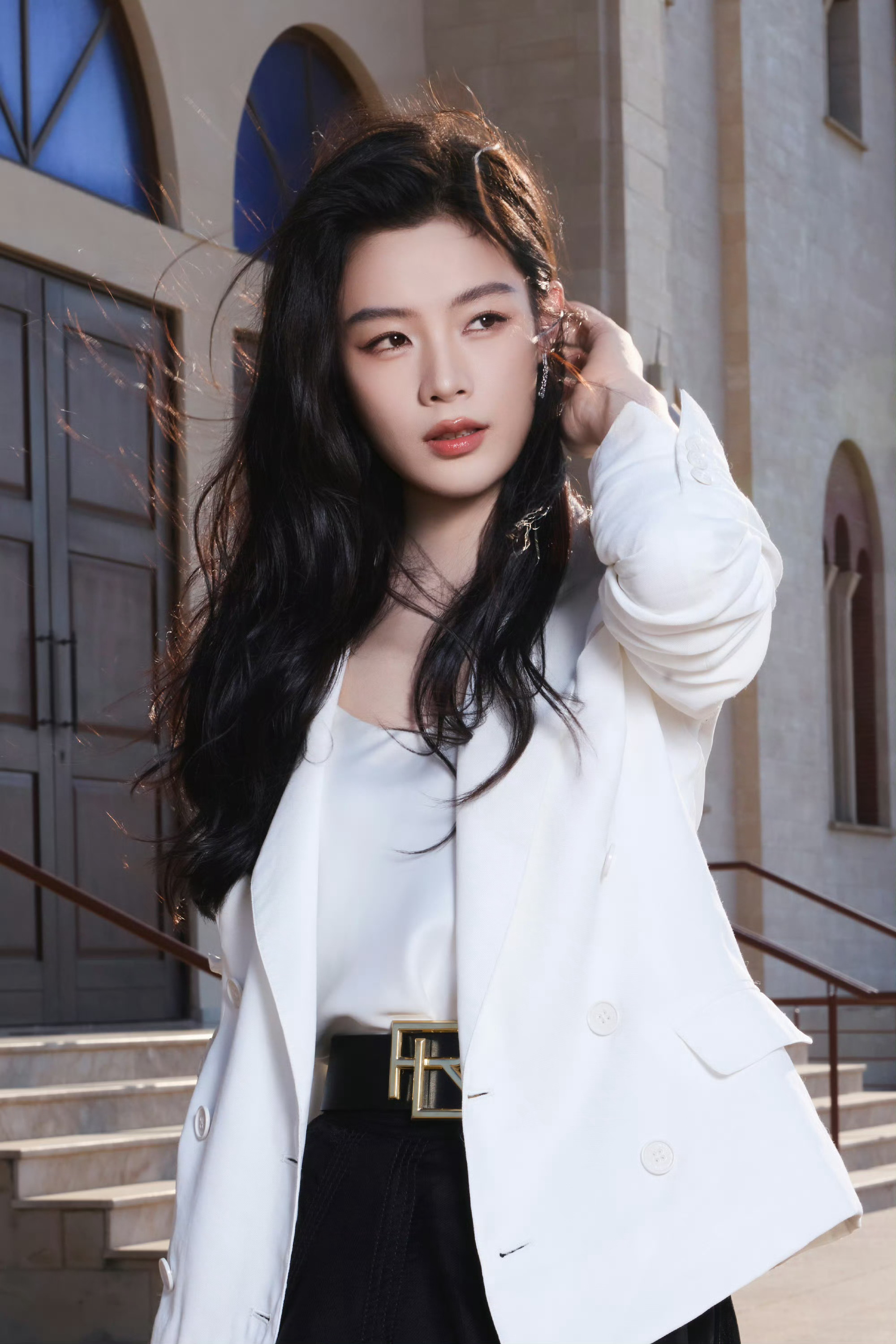 陈丽君 in Ralph Lauren 🤍🖤🤍 携电影《镖人: 风起大漠》
