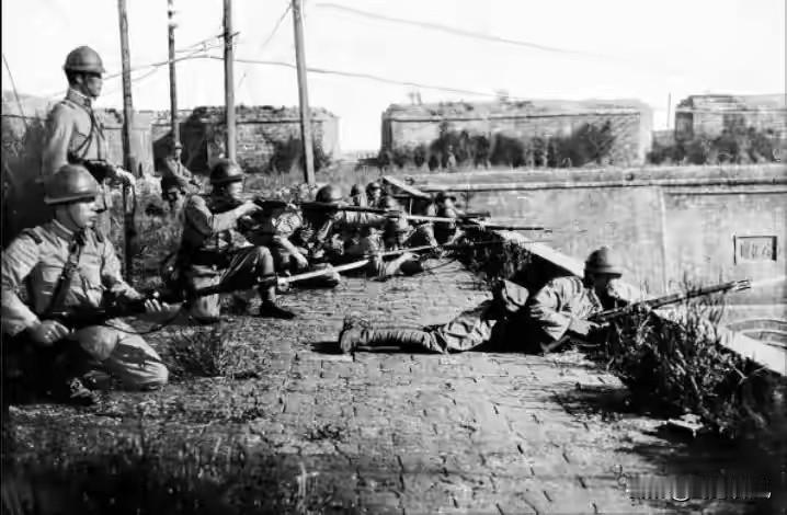 历史验证了罗素百年前的预判：日本是中国必须时刻警惕的“恶邻”。
 
伯特兰·罗素