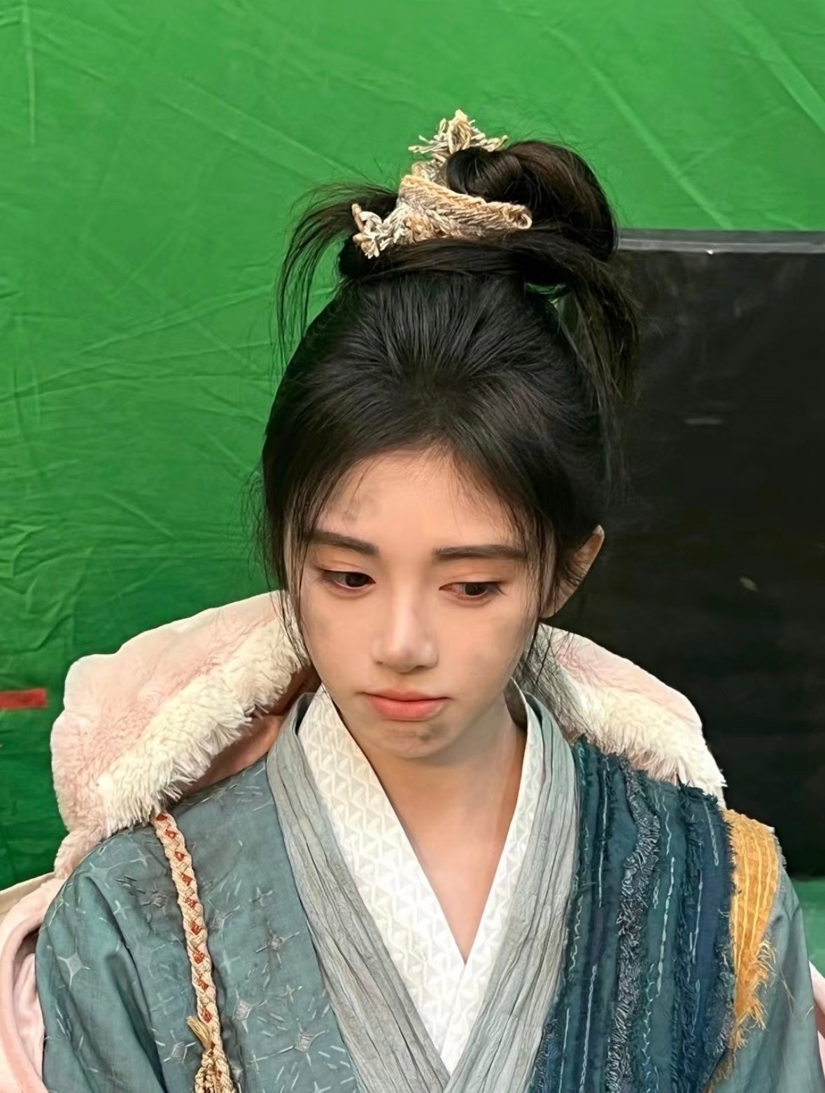 鞠婧祎千香jjy鞠婧祎姜黎非“你眼中的光芒依旧闪亮似乎诉说着那些疯狂有梦想我们来