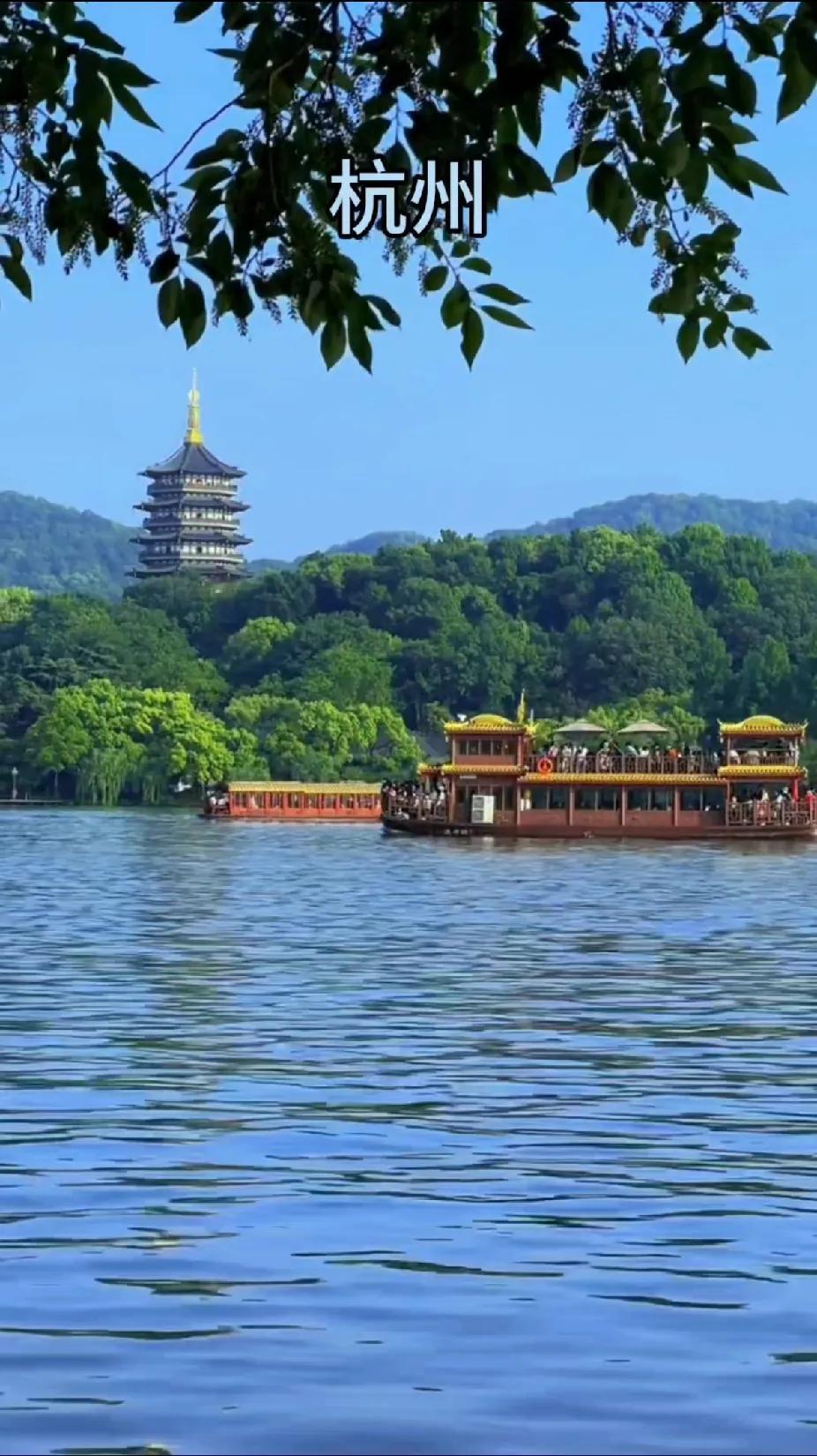 最近去了“长三角”地区。
长三角区域通江达海，拥有世界级港口群，承东启西、联南接