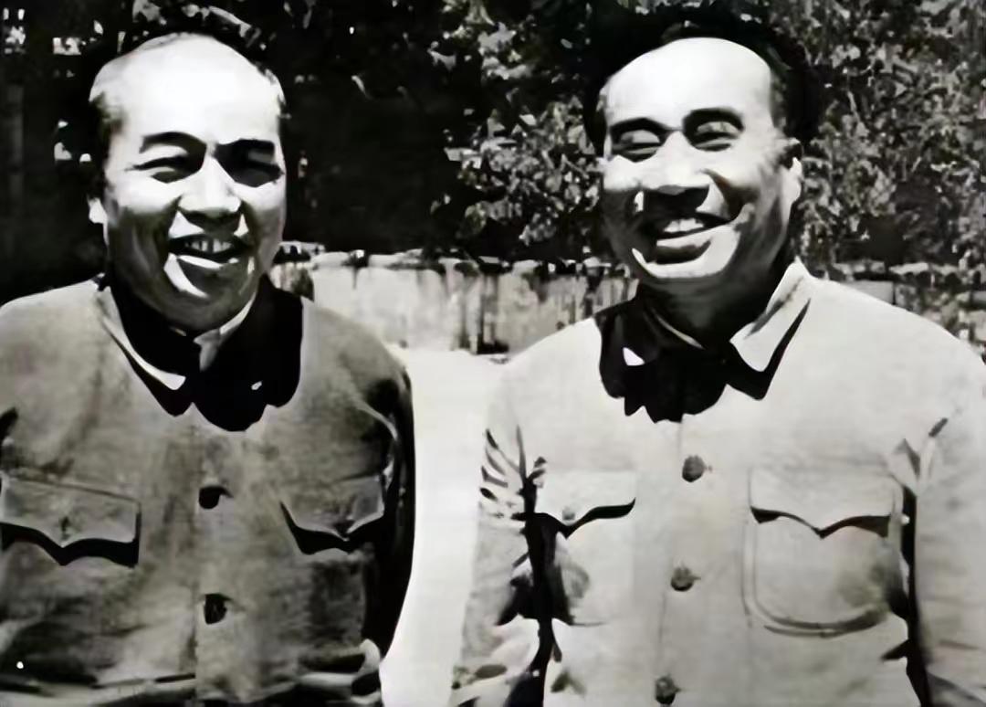 1974年11月底，家人突然发现朱老总暗自悲伤，心情非常烦躁，甚至禁不住流泪。老