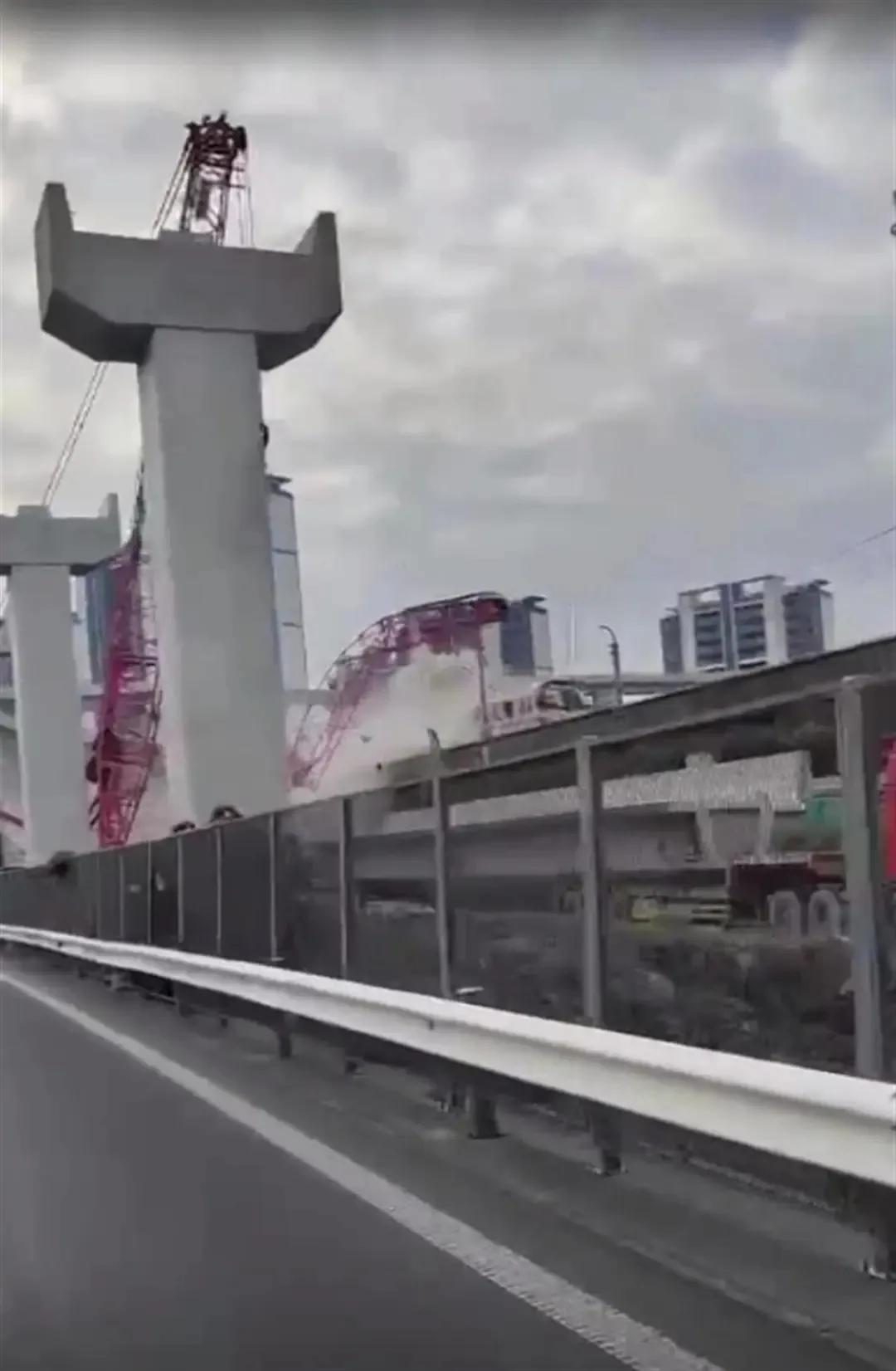 上海地铁故障或影响周一出行！
2024年12月22日上午，上海地铁11号线因外部