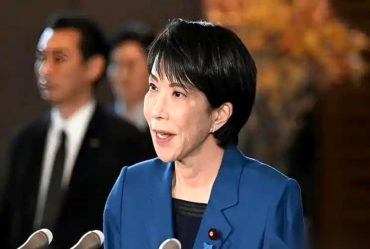 深圳APEC成了日本外交救命稻草？如果高市早苗真硬着头皮想跑来咱们的地盘蹭热度、