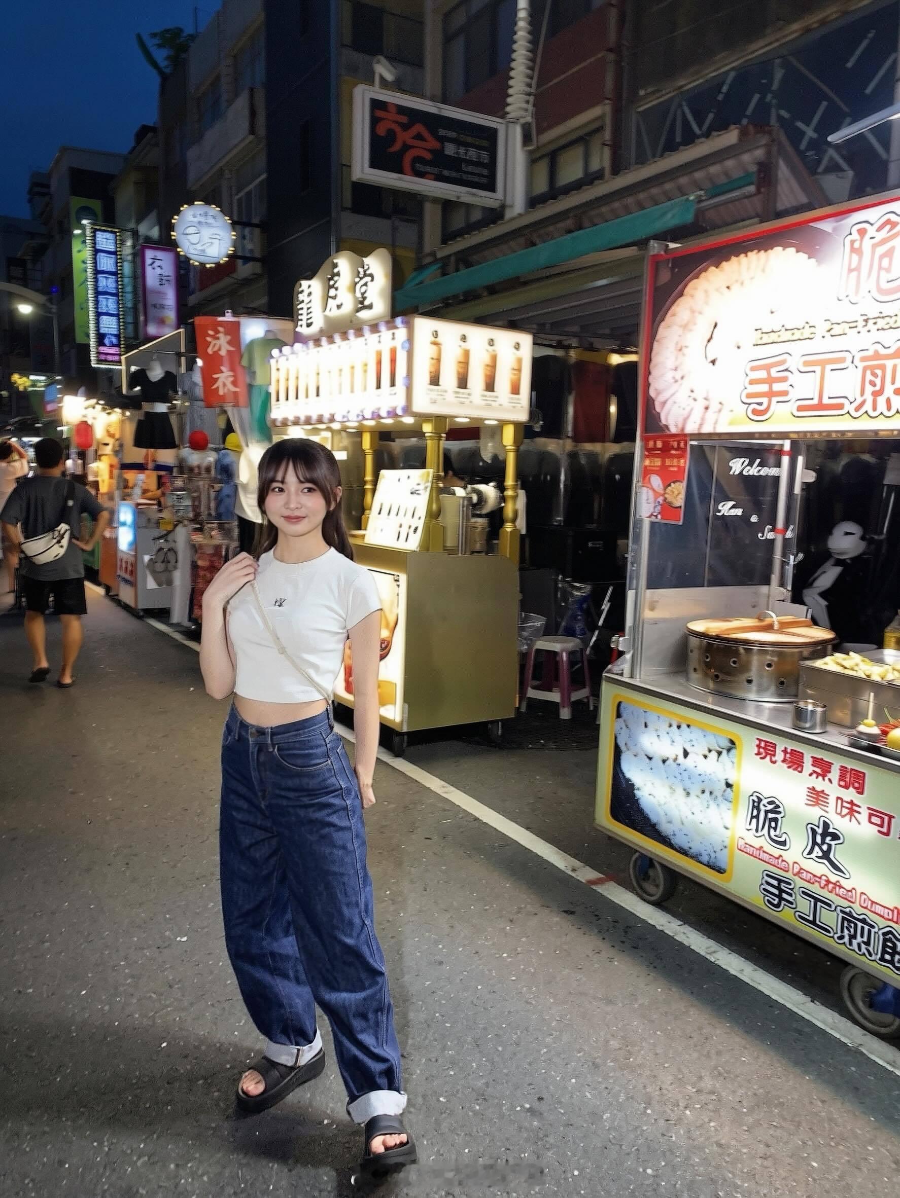 幸村泉希周末的台北粉丝见面会晚上去了夜市 