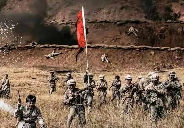 1933年，红25军军长吴焕先率部途经家乡，路上遇到一具女尸，有人翻转身尸体，他