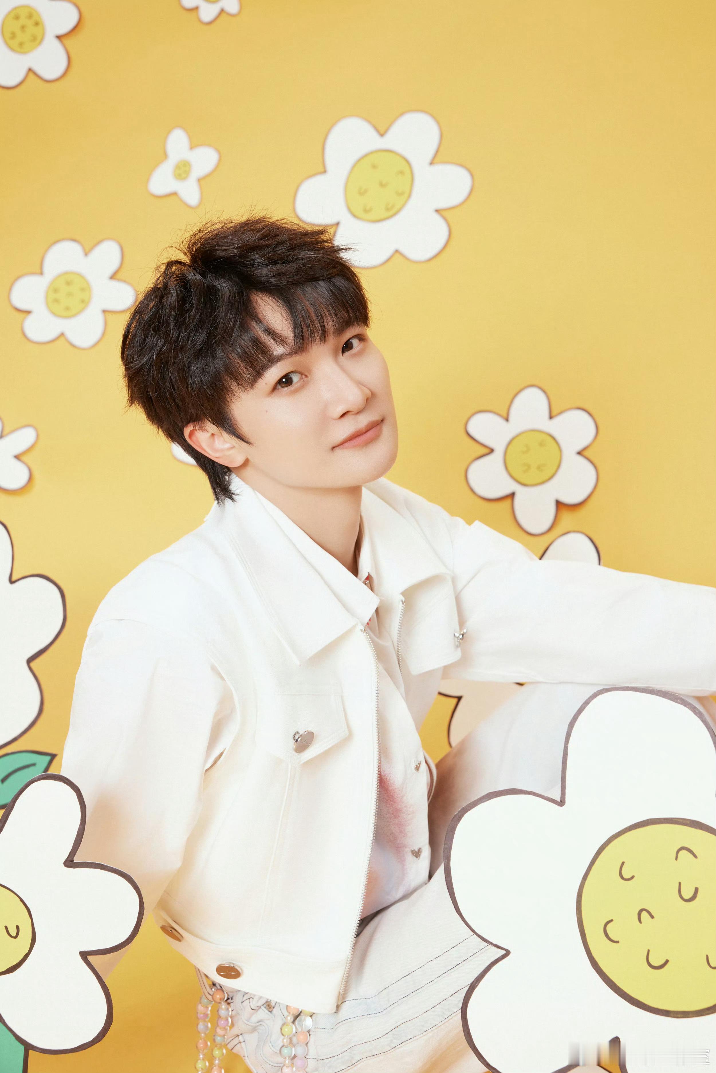 #周深[超话]# [照相机]#周深加盟永远22毕业歌会# [2024.06.09