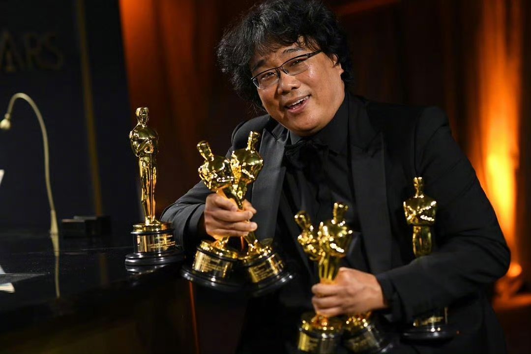 编号17预售开启   帕丁森和导演两个人这一对组合真的还是挺有创意的，不知道会碰