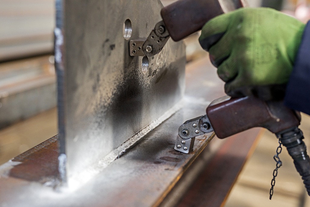 春光集团IPO上会在即，应收账款激增30%、坏账计提不足，拟融资7.51亿元解渴