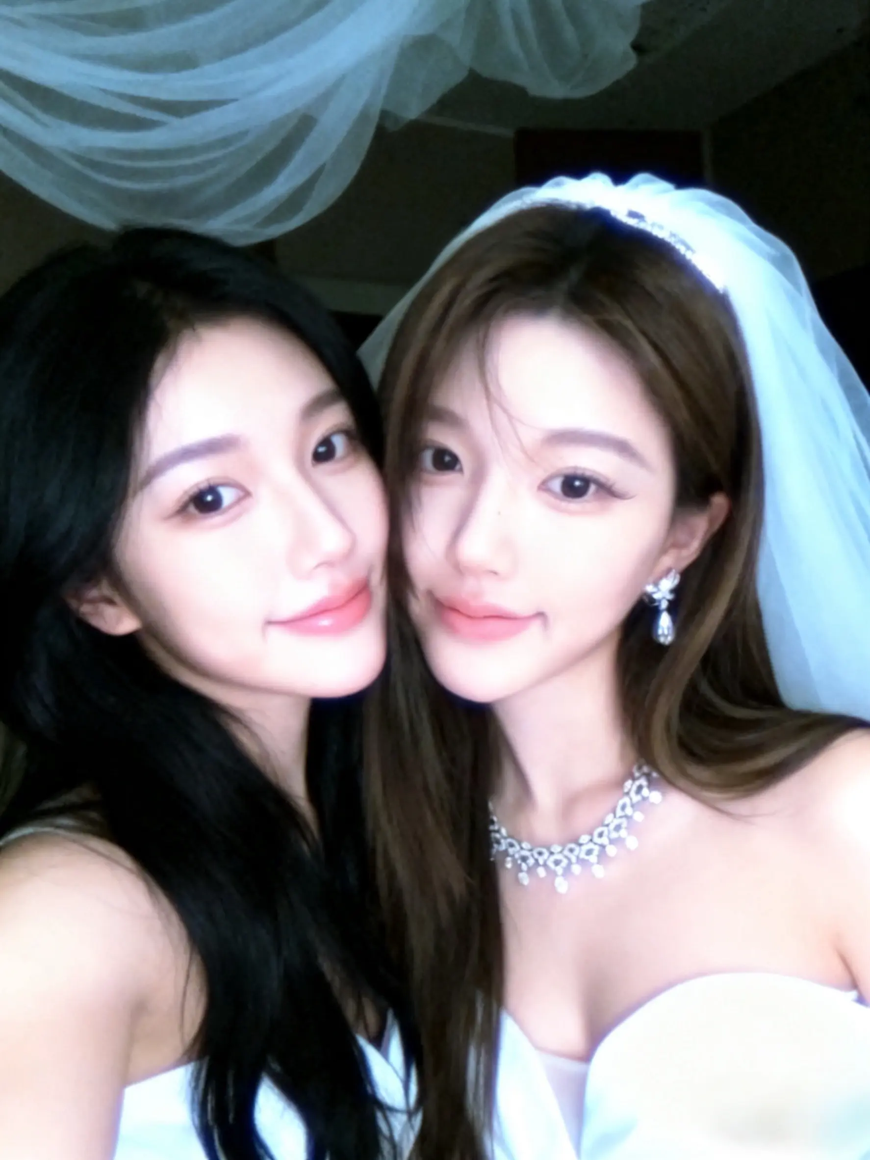 我跟许妍结婚了