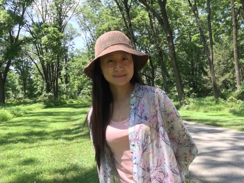 最近总有人说：“AI时代英语没用了，可以取消主科地位。”
每次看到这种说法，我都