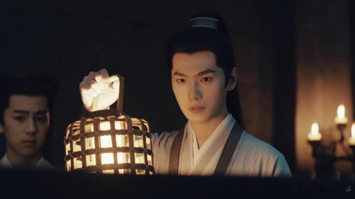 杨洋1vN群战戏又封神了看展昭1vN太爽了！杨洋把那种“一夫当关万夫莫开”的气势