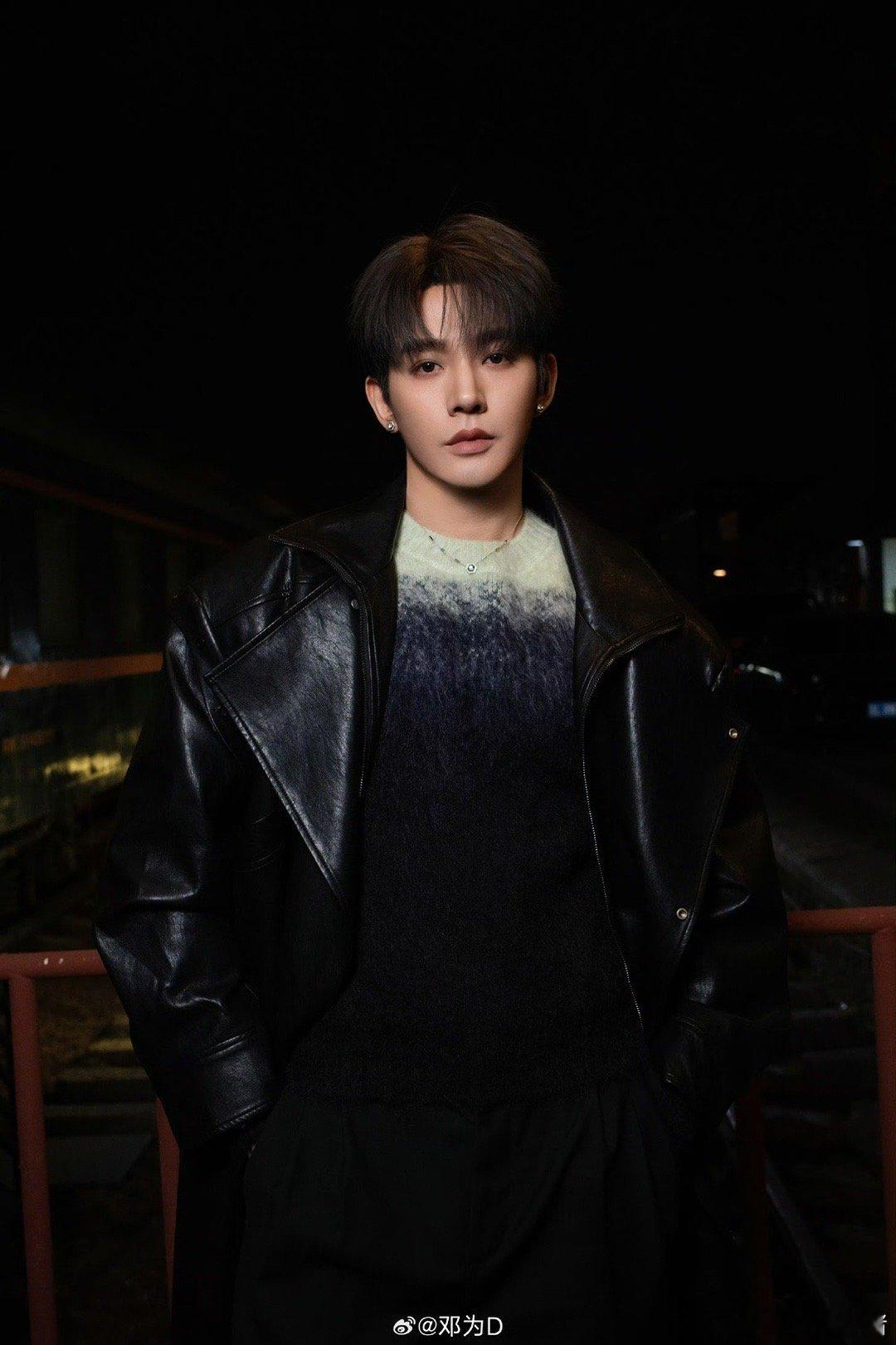 比钻石还闪耀的邓为