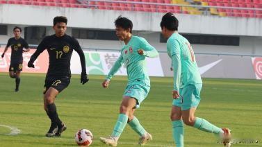国奥热身0-2乌兹别克斯坦 场面遭压制实力差距明显
北京时间4月11日凌晨在阿联